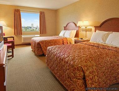 Hotel Days & By Wyndham